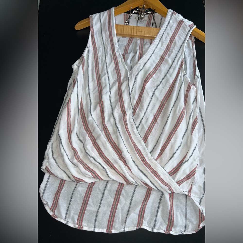 KUT FROM THE KLOTH Becky Surplice Top Size Large GUC